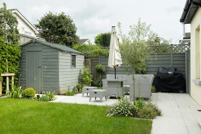 Weighted base supporting a patio umbrella - category image